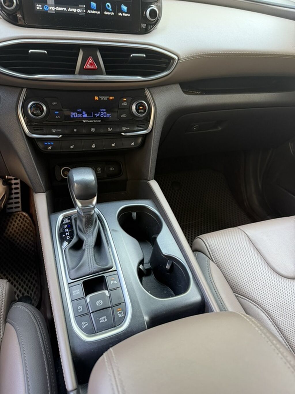 Hyundai Santa Fe: 2018 г., 2.2 л, Автомат, Дизель, Кроссовер: фото 8