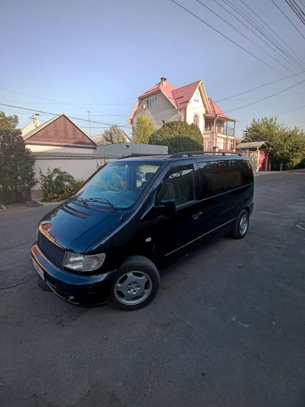 Mercedes-Benz Vito: 1998 г., 2.8 л, Автомат, Бензин, Минивэн: фото 1