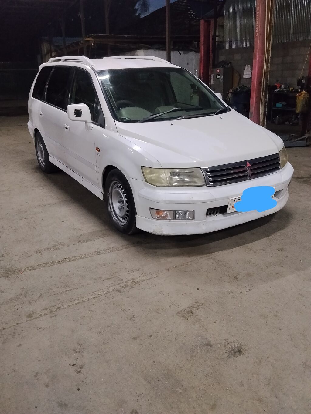 Mitsubishi Chariot: 1998 г., 2.4 л, Автомат, Бензин, Минивэн: фото 3