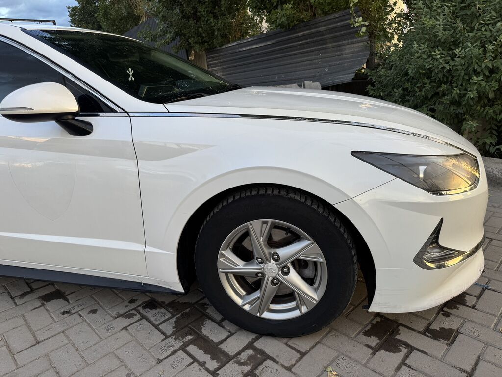 Hyundai Sonata: 2019 г., 2 л, Автомат, Бензин, Седан — фото 7