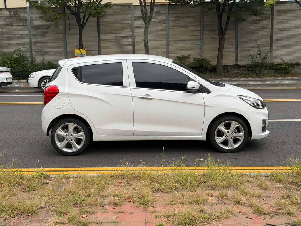Chevrolet Spark: 2021 г., Бензин, Хэтчбэк: фото 5