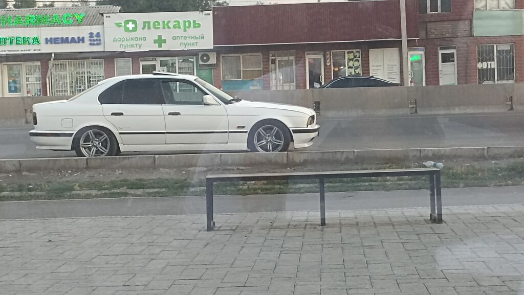 BMW 5 series: 1991 г., 2.5 л, Механика, Бензин, Седан: фото 6