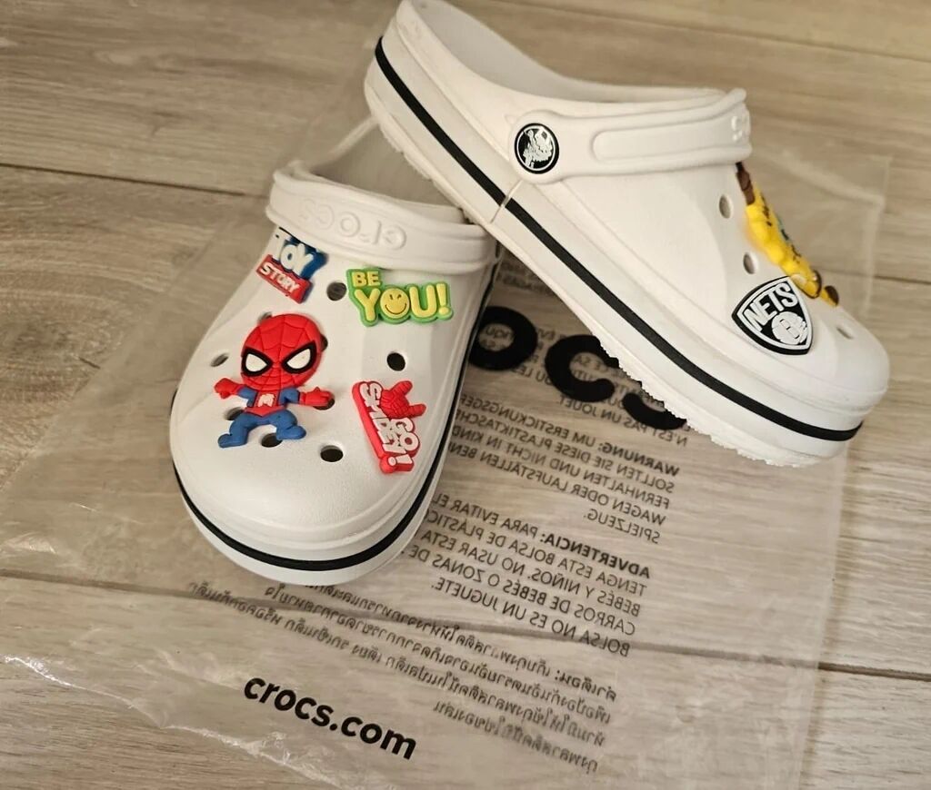 Детские сабо Crocs Classic с украшениями Jibbitz - Цвет: белый: фото 3