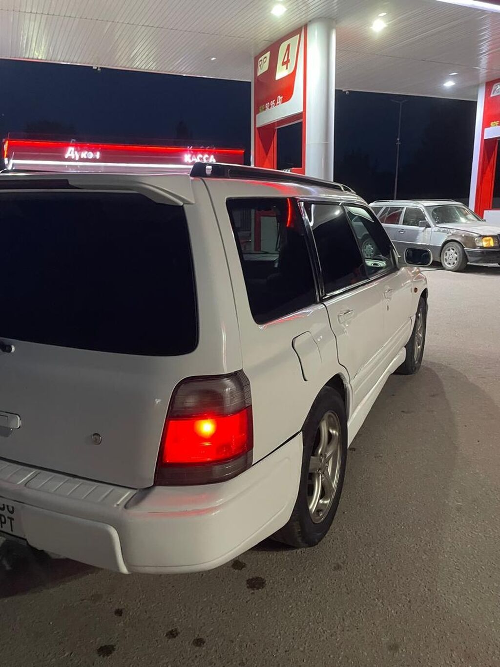 Subaru Forester: 1997 г., 2 л, Автомат, Бензин, Универсал: фото 4