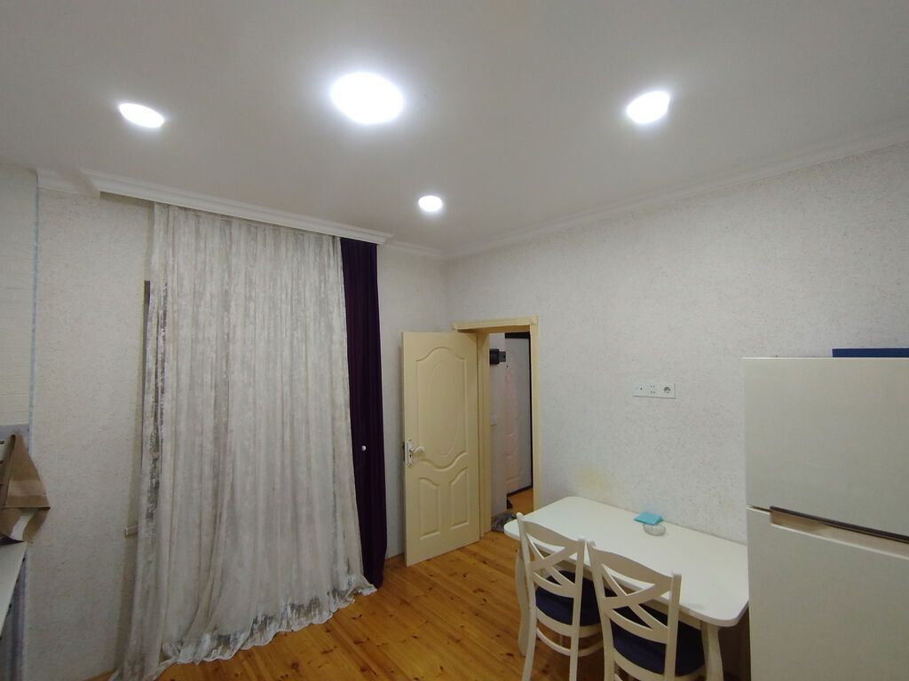 4 otaqlı, 88 kv. m, Kredit yoxdur, Yeni təmirli