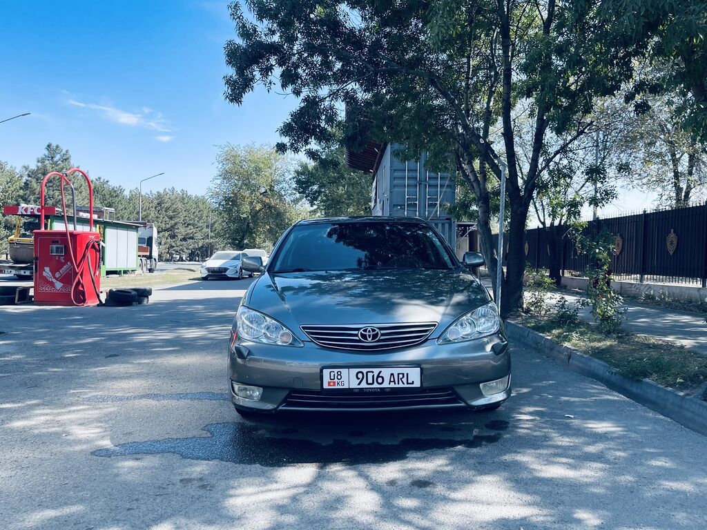 Toyota Camry: 2004 г., 3 л, Автомат, Бензин, Седан: фото 2
