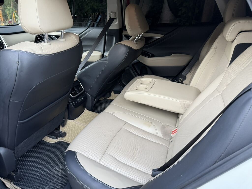 Subaru Outback: 2020 г., 2.4 л, Автомат, Бензин, Универсал: фото 4