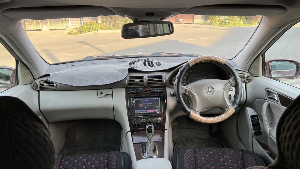 Mercedes-Benz C-Class: 2002 г., 1.8 л, Автомат, Бензин, Седан: фото 8