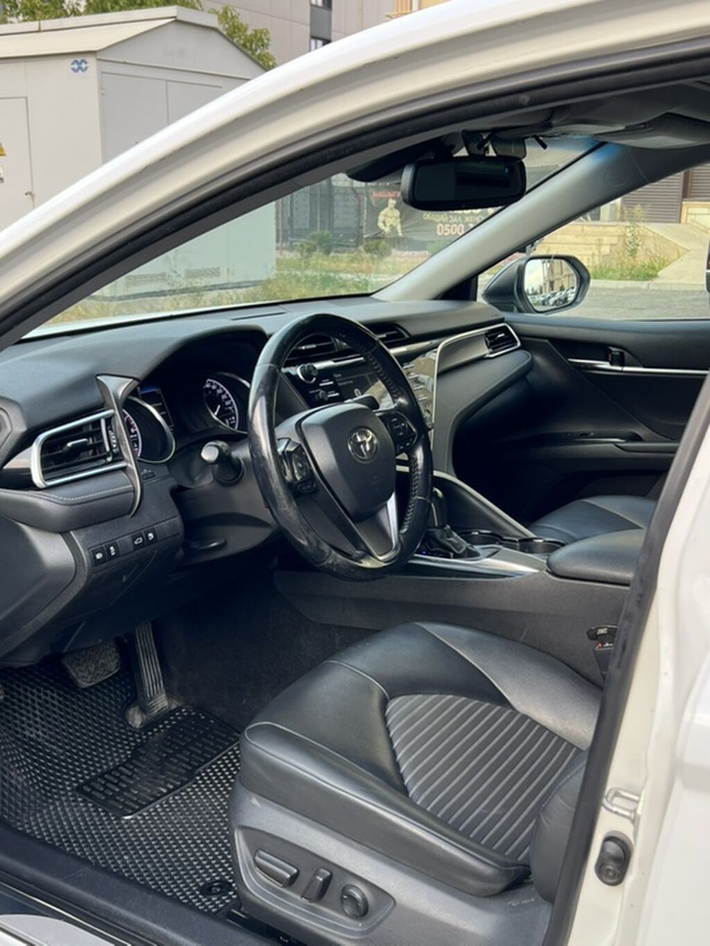 Toyota Camry: 2017 г., 2.5 л, Автомат, Бензин, Седан: фото 5