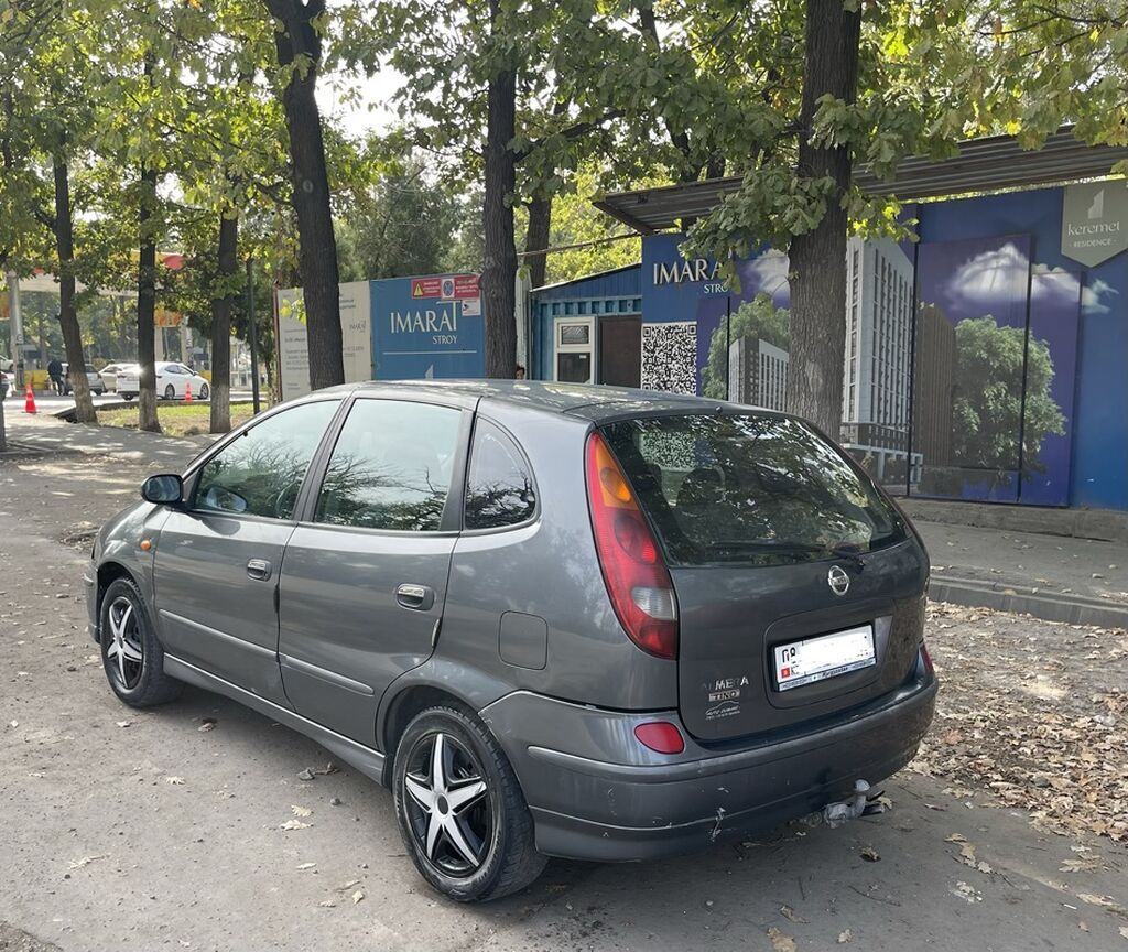 Nissan Almera Tino: 2003 г., 2.2 л, Механика, Дизель, Хэтчбэк: фото 1
