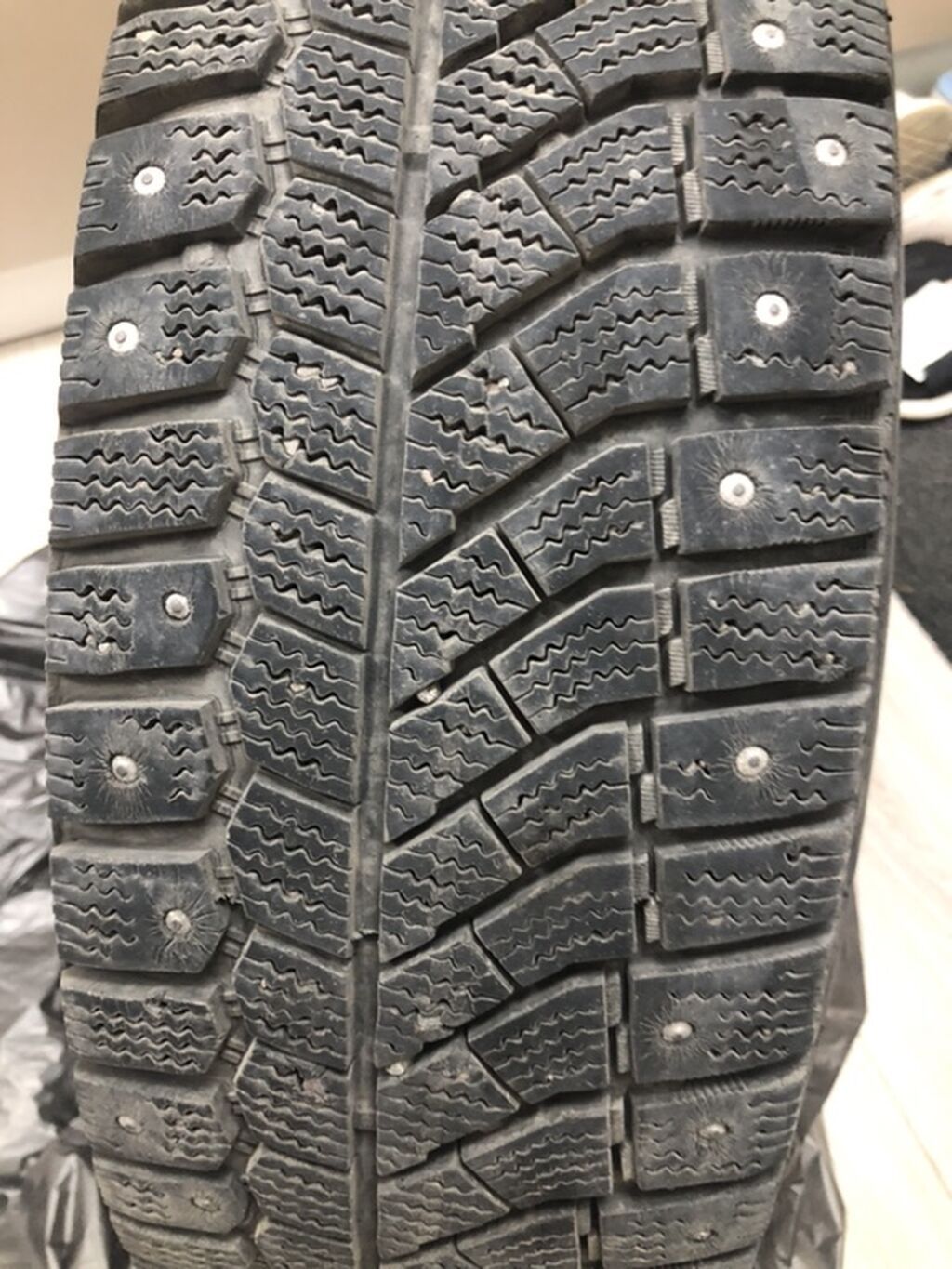 Зимняя шипованная шина Viatti 185/65 R15. 3 шт. в наличии 1 шт. 1500с: фото 4
