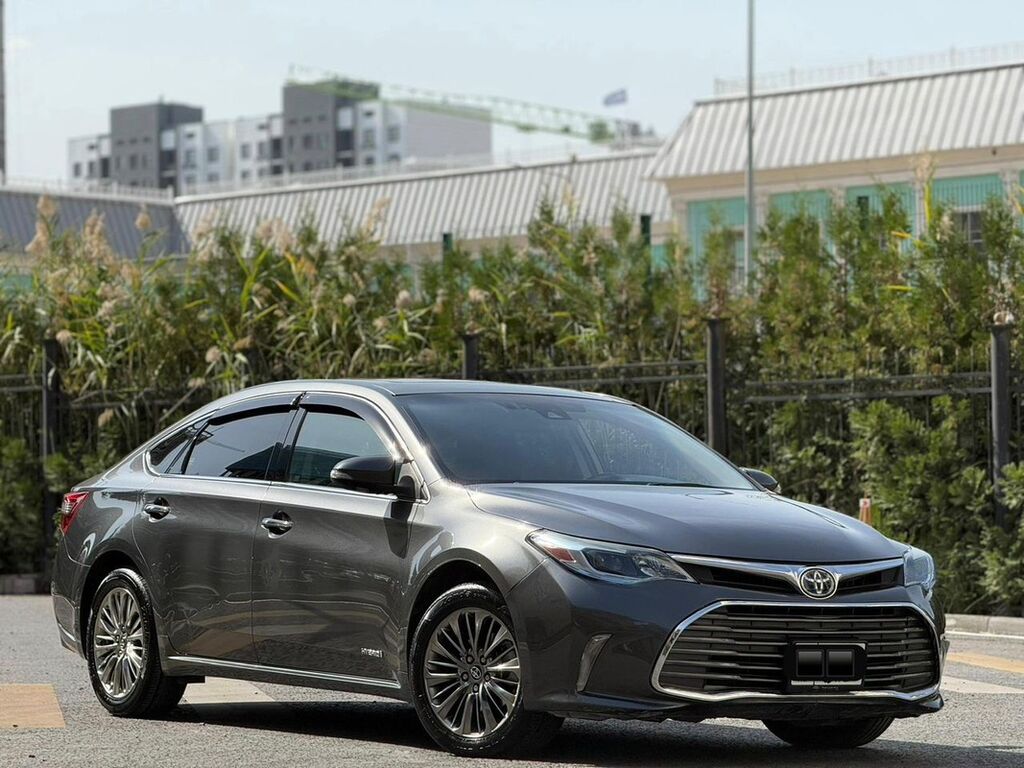 Toyota Avalon: 2016 г., 2.5 л, Автомат, Гибрид, Седан: фото 2