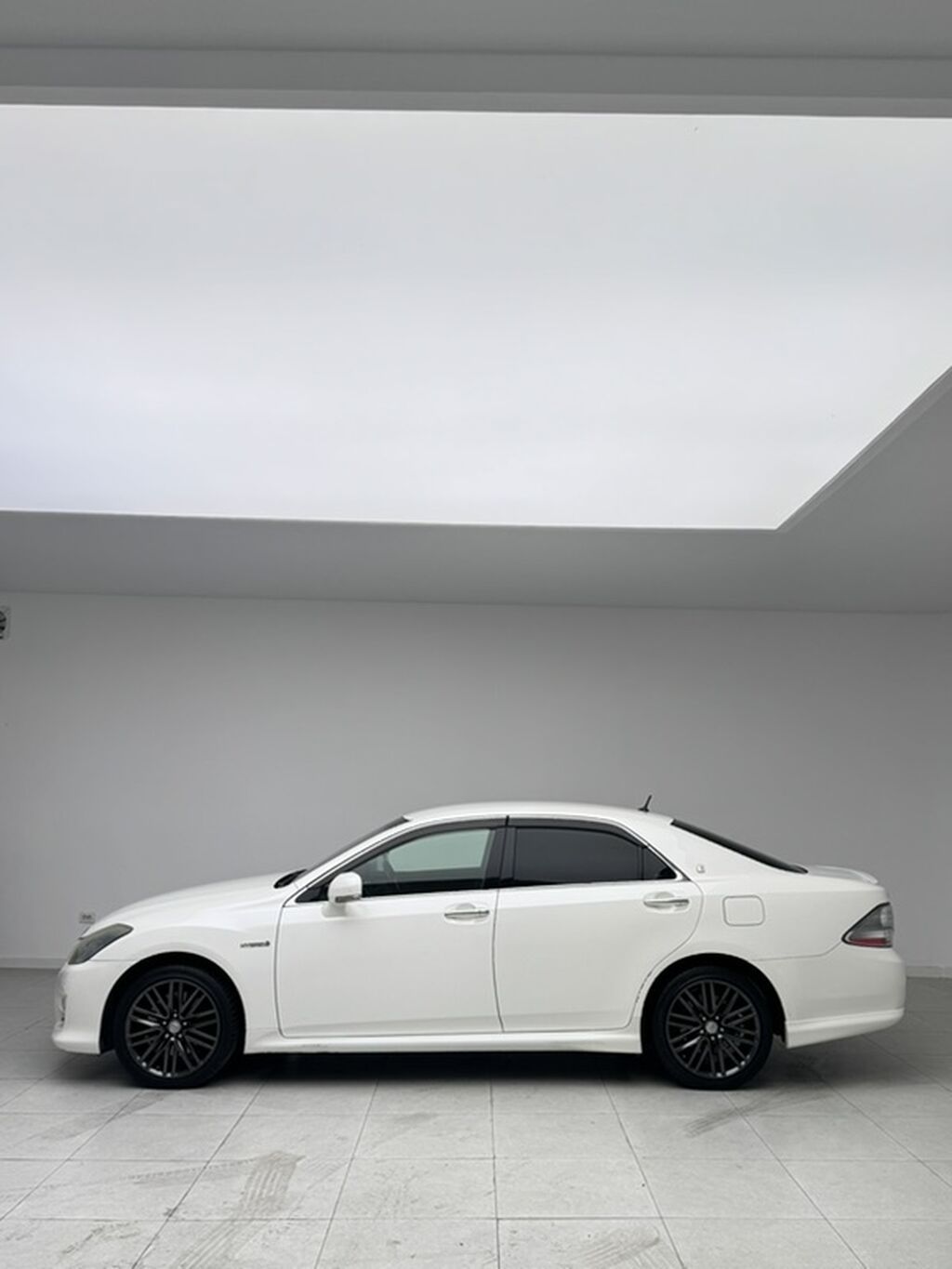 Toyota Crown: 2008 г., 3.5 л, Автомат, Гибрид, Седан: фото 6