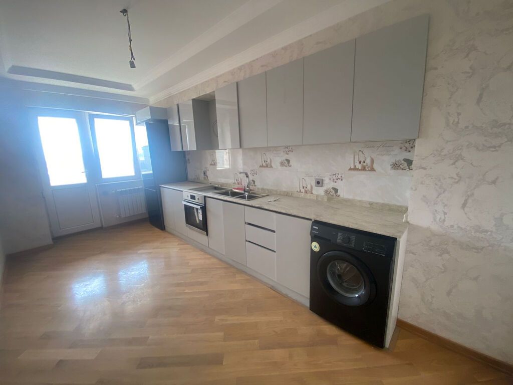 3 otaqlı, Yeni tikili, 131 kv. m