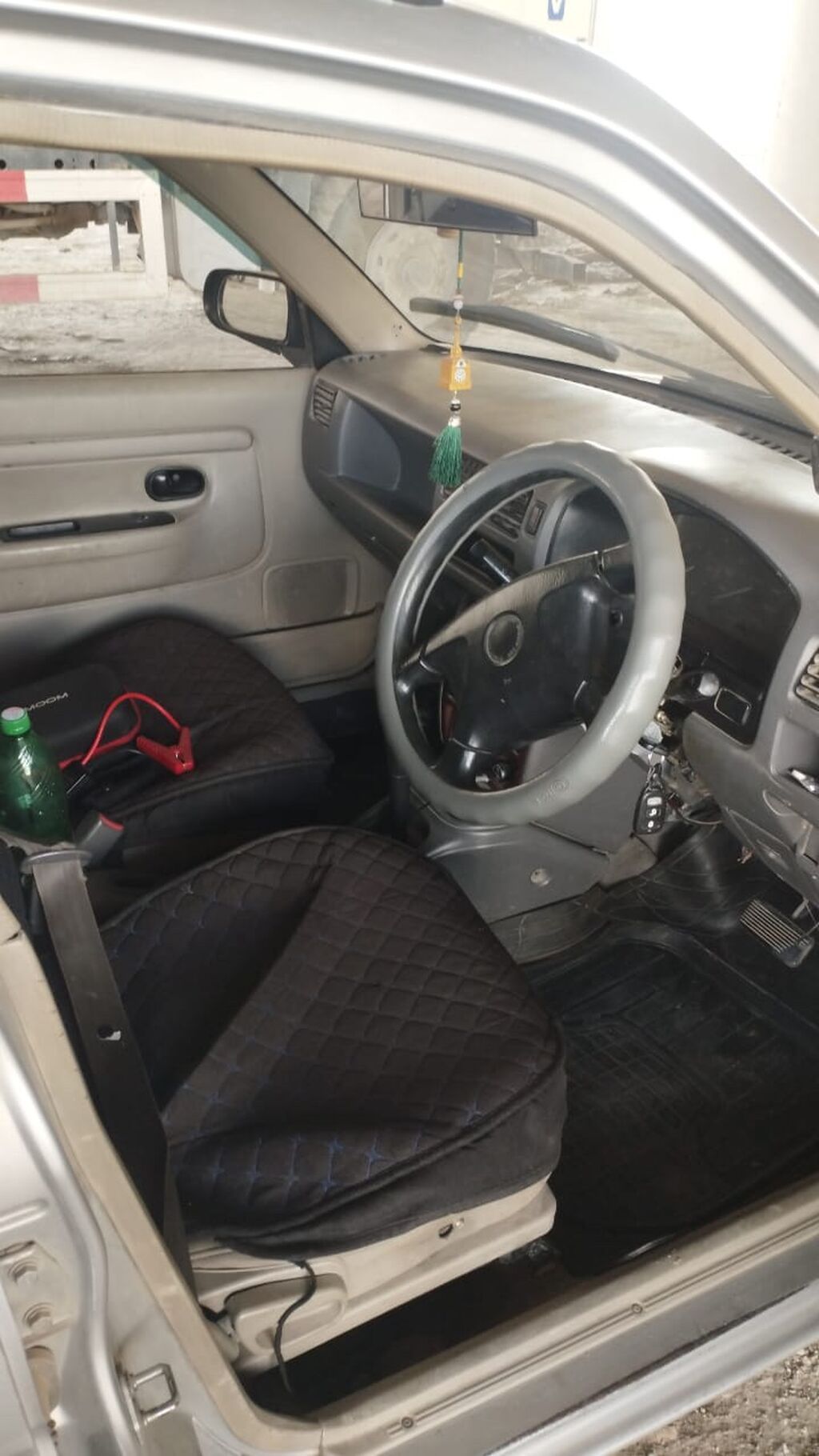 Mazda Demio: 1997 г., 1.5 л, Автомат, Газ, Хэтчбэк: фото 4