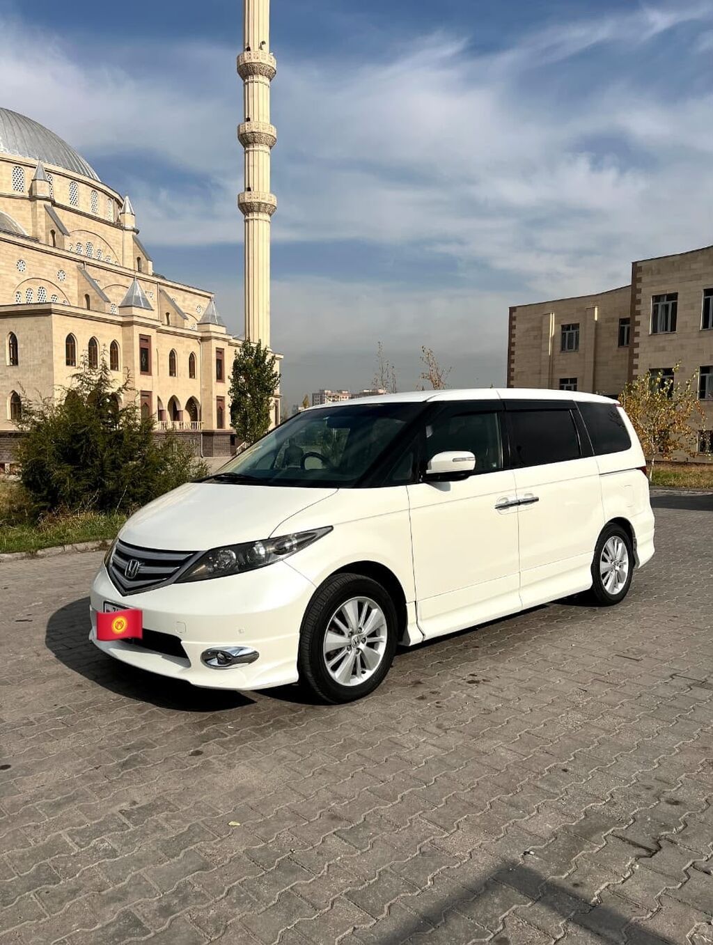 Honda Elysion: 2007 г., 0.3 л, Автомат, Бензин, Минивэн: фото 2