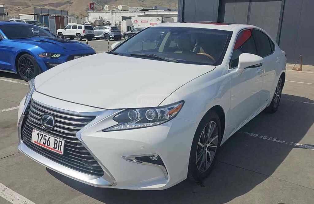 Lexus ES: 2017 г., 2.5 л, Автомат, Гибрид, Седан: фото 3