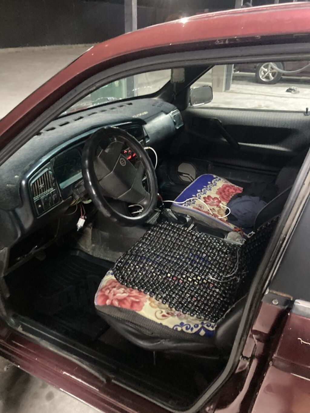 Volkswagen Passat: 1992 г., 1.8 л, Механика, Газ, Седан: фото 5