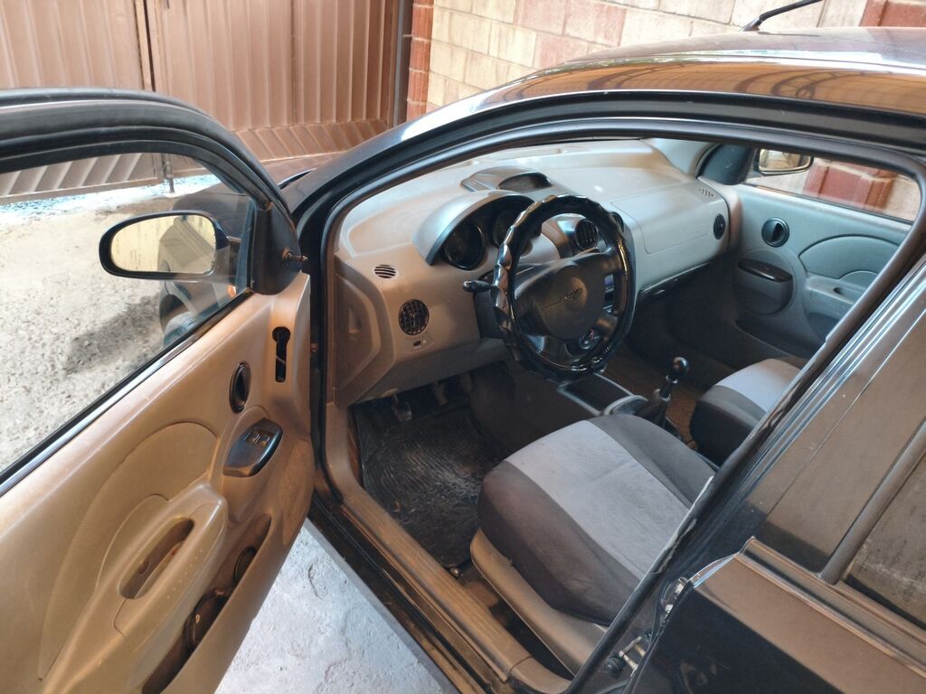 Daewoo Kalos: 2003 г., 1.5 л, Механика, Бензин, Хэтчбэк: фото 3