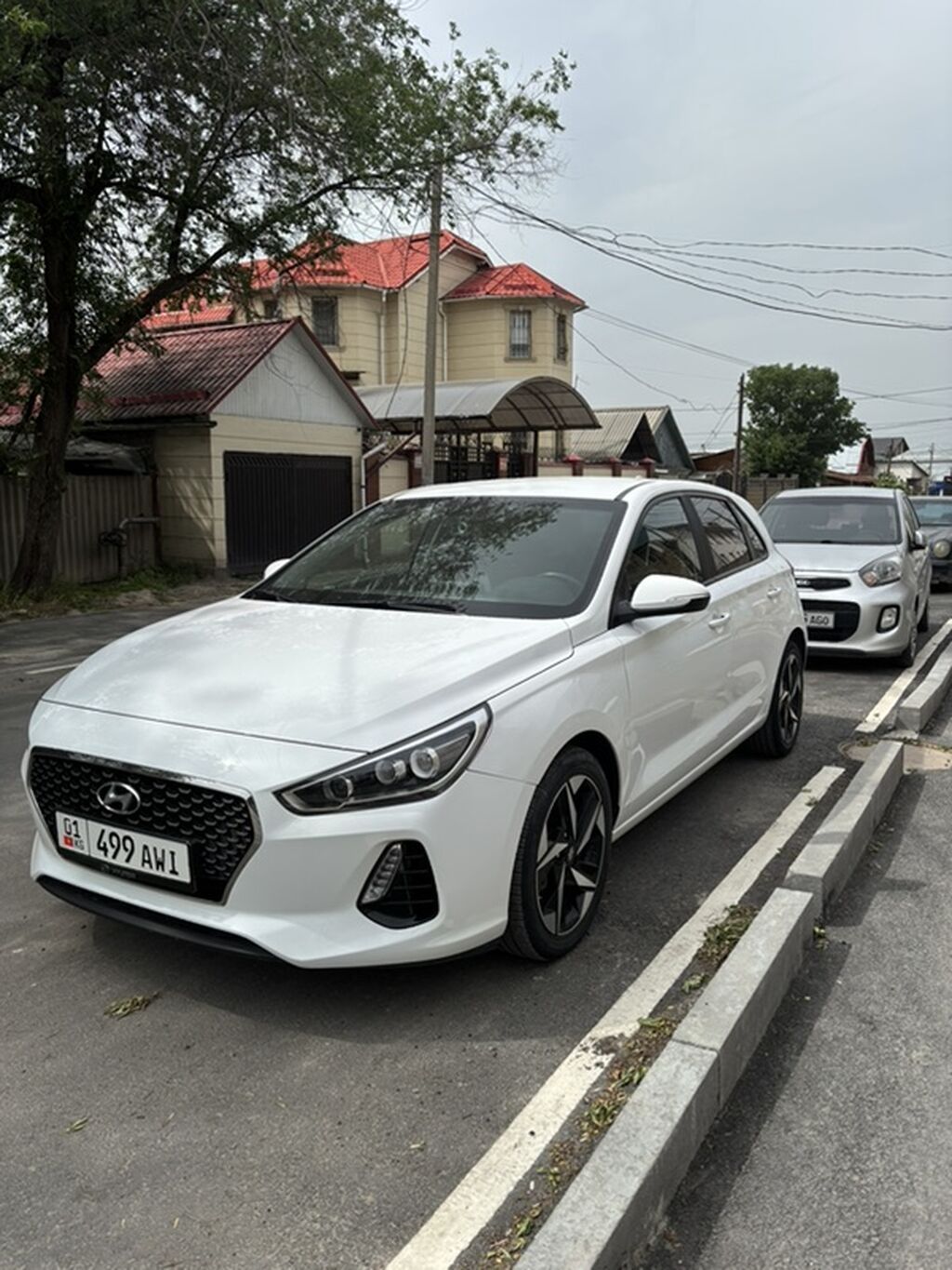 Hyundai i30: 2018 г., 1.4 л, Робот, Бензин, Хэтчбэк: фото 2