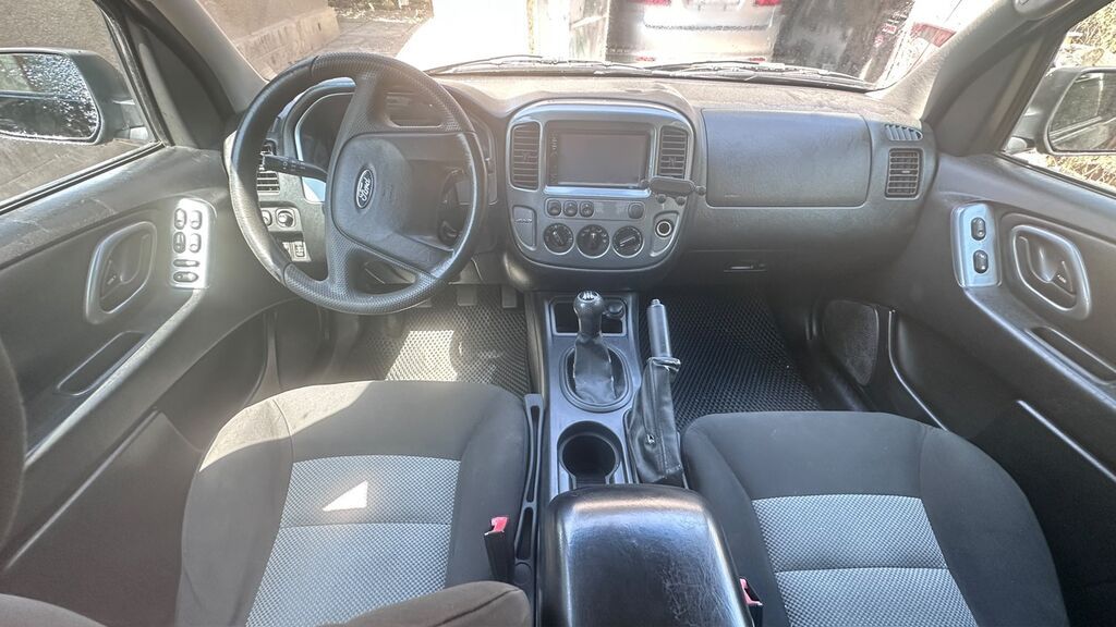 Ford Maverick: 2006 г., 2.5 л, Механика, Бензин, Кроссовер: фото 4