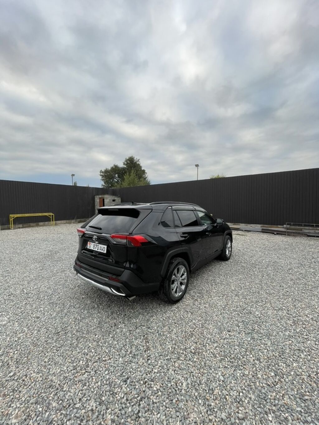 Toyota RAV4: 2023 г., 2 л, Автомат, Бензин, Кроссовер: фото 4