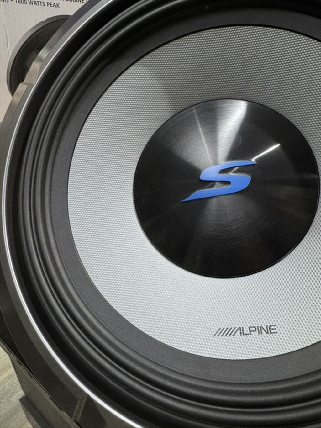 Сабвуфер Alpine S2‑W12D2 (S‑Series) - Тип: 12" (30 см) сабвуфер для: фото 5