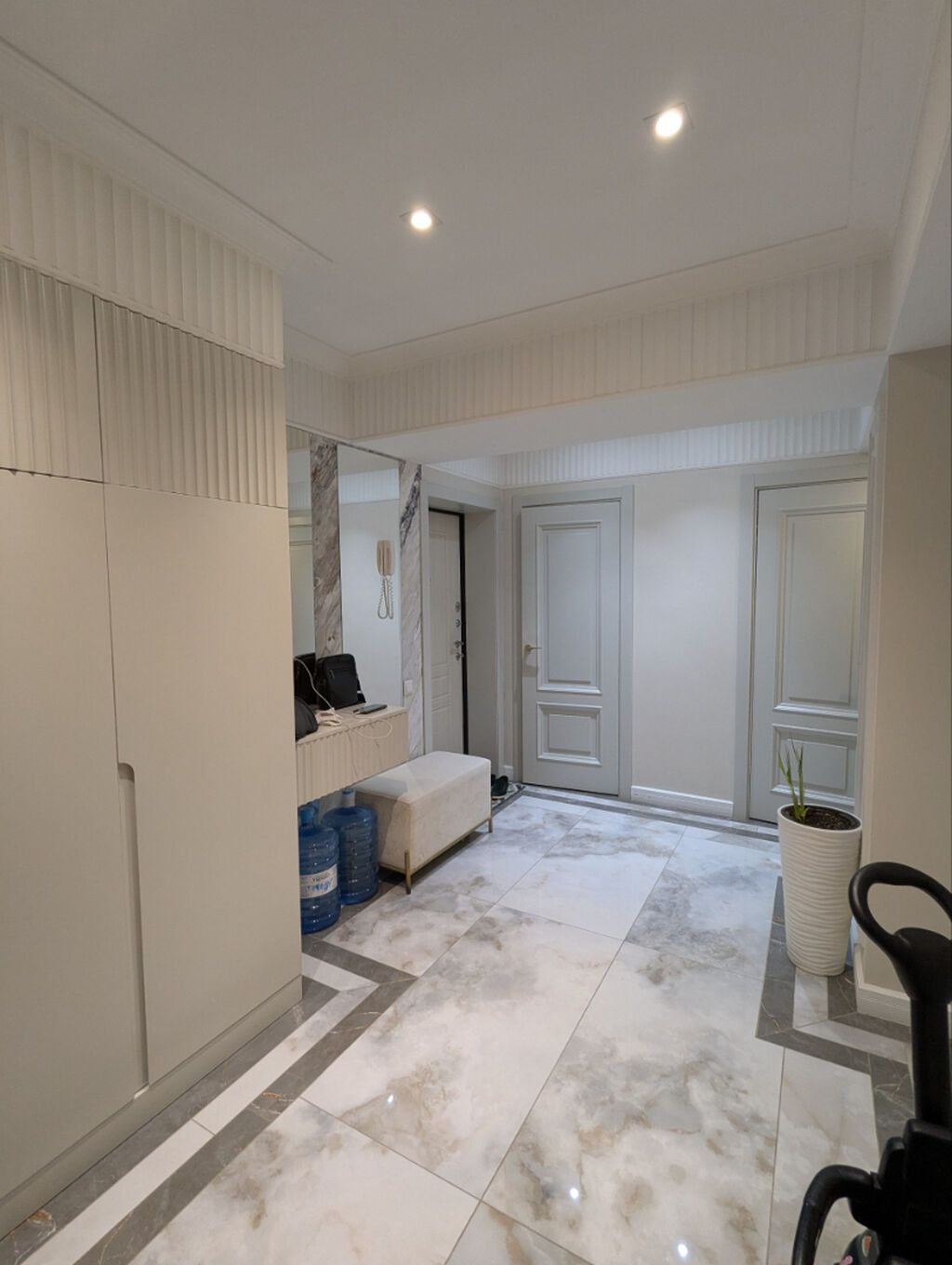 3 комнаты, 82 м², Уметалиева/Фрунзе Элитка, 10 этаж, Дизайнерский ремонт: фото 2