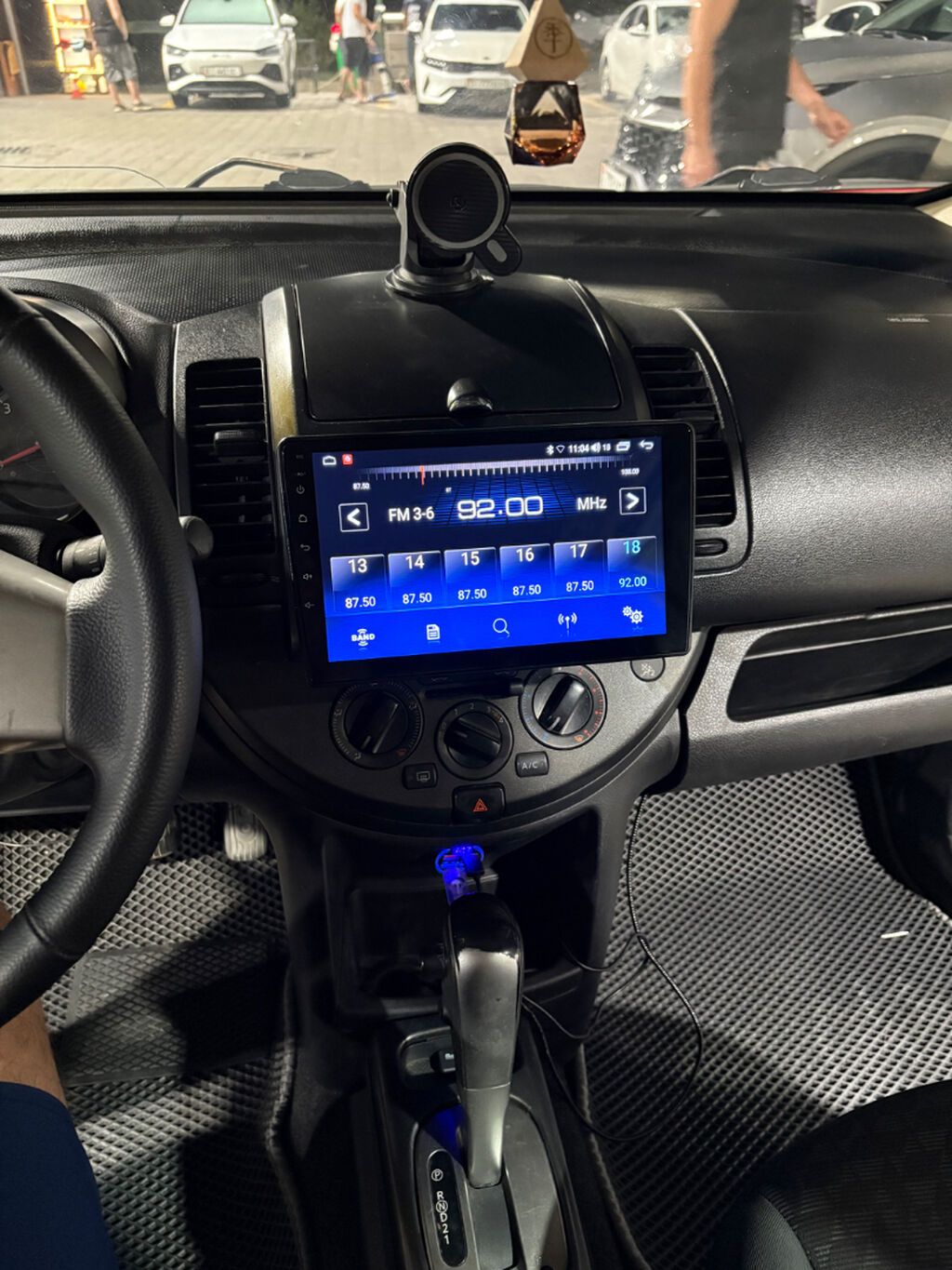 Nissan Note: 2006 г., 1.6 л, Автомат, Бензин, Хэтчбэк: фото 4