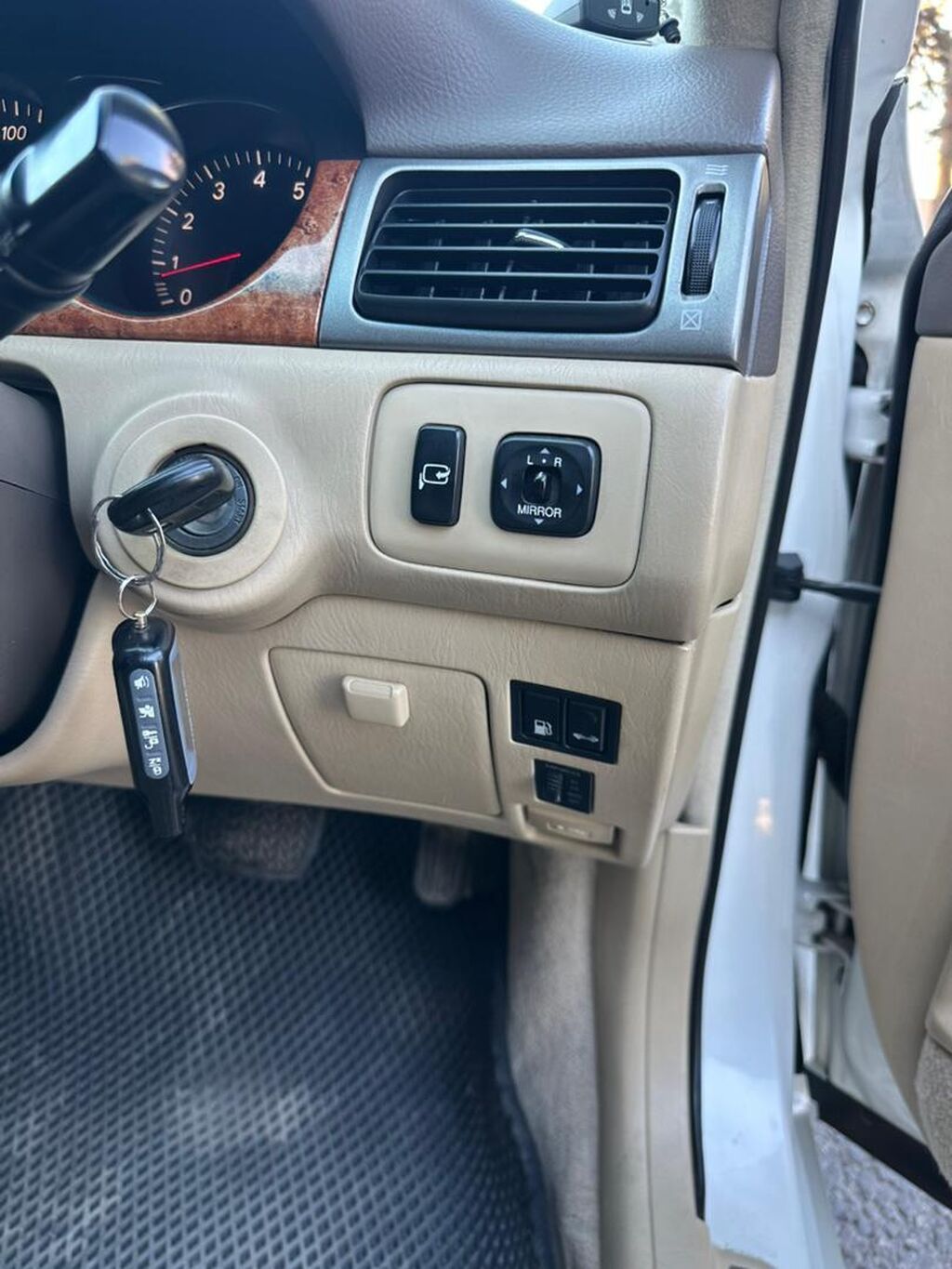 Toyota Windom: 2004 г., 3 л, Автомат, Бензин, Седан: фото 3