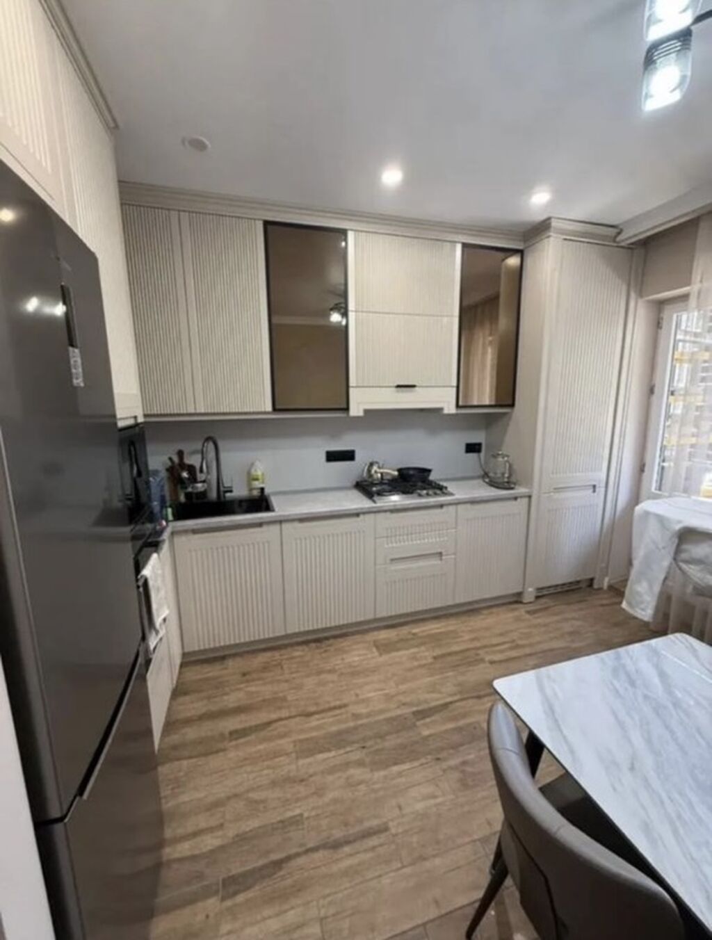 2 комнаты, 74 м², 108 серия, Ала-Арча ТРЦ 108 серия, 1 этаж, Дизайнерский ремонт: фото 8