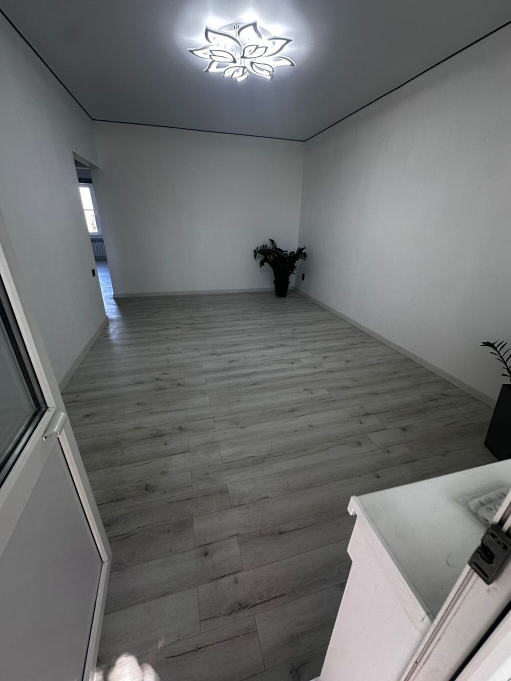 3 комнаты, 63 м², Аламедин-1 мкр 105 серия, 5 этаж, Свежий ремонт: фото 2