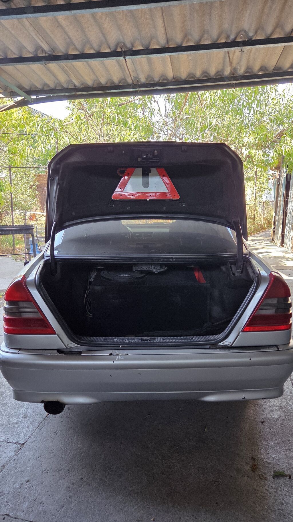 Mercedes-Benz C-Class: 1996 г., 2 л, Автомат, Бензин, Седан: фото 2