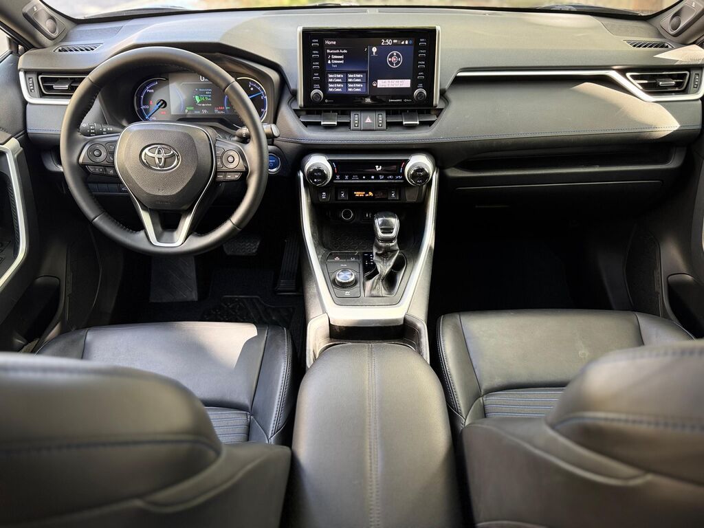 Toyota RAV4: 2019 г., 2.5 л, Автомат, Гибрид, Кроссовер: фото 8