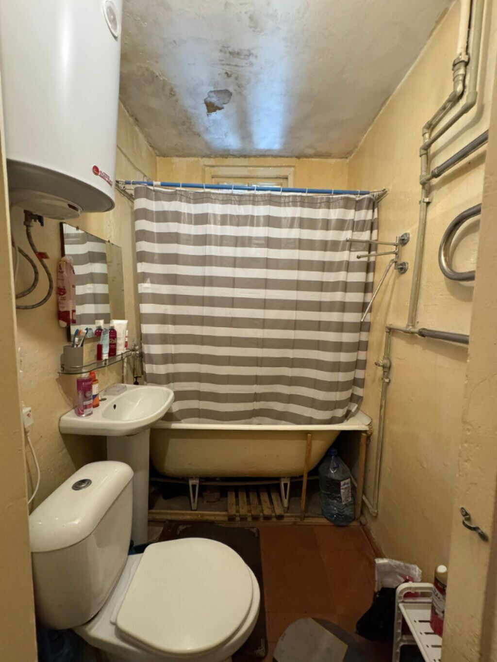 1 комната, 28 м², Политех Хрущевка, 1 этаж, Старый ремонт: фото 5