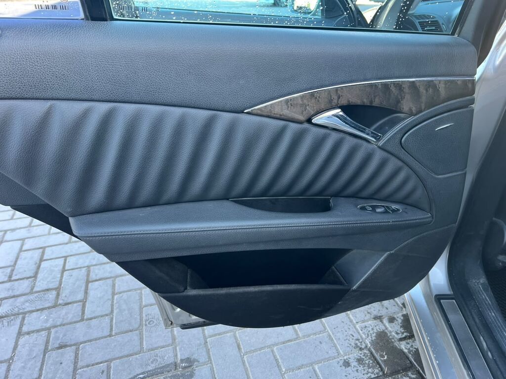Mercedes-Benz E-Class: 2007 г., 3.5 л, Автомат, Бензин, Седан: фото 7