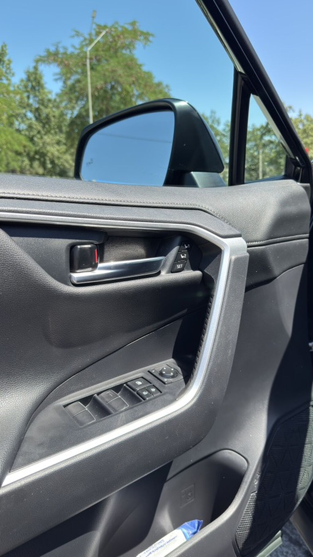 Toyota RAV4: 2019 г., 2.5 л, Автомат, Гибрид, Кроссовер: фото 8