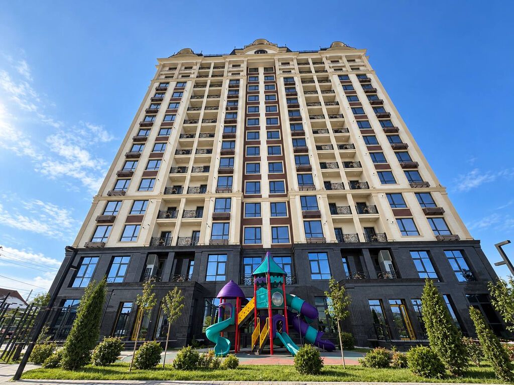 3 комнаты, 120 м², Элитка, 8 этаж, ПСО (под самоотделку): фото 1