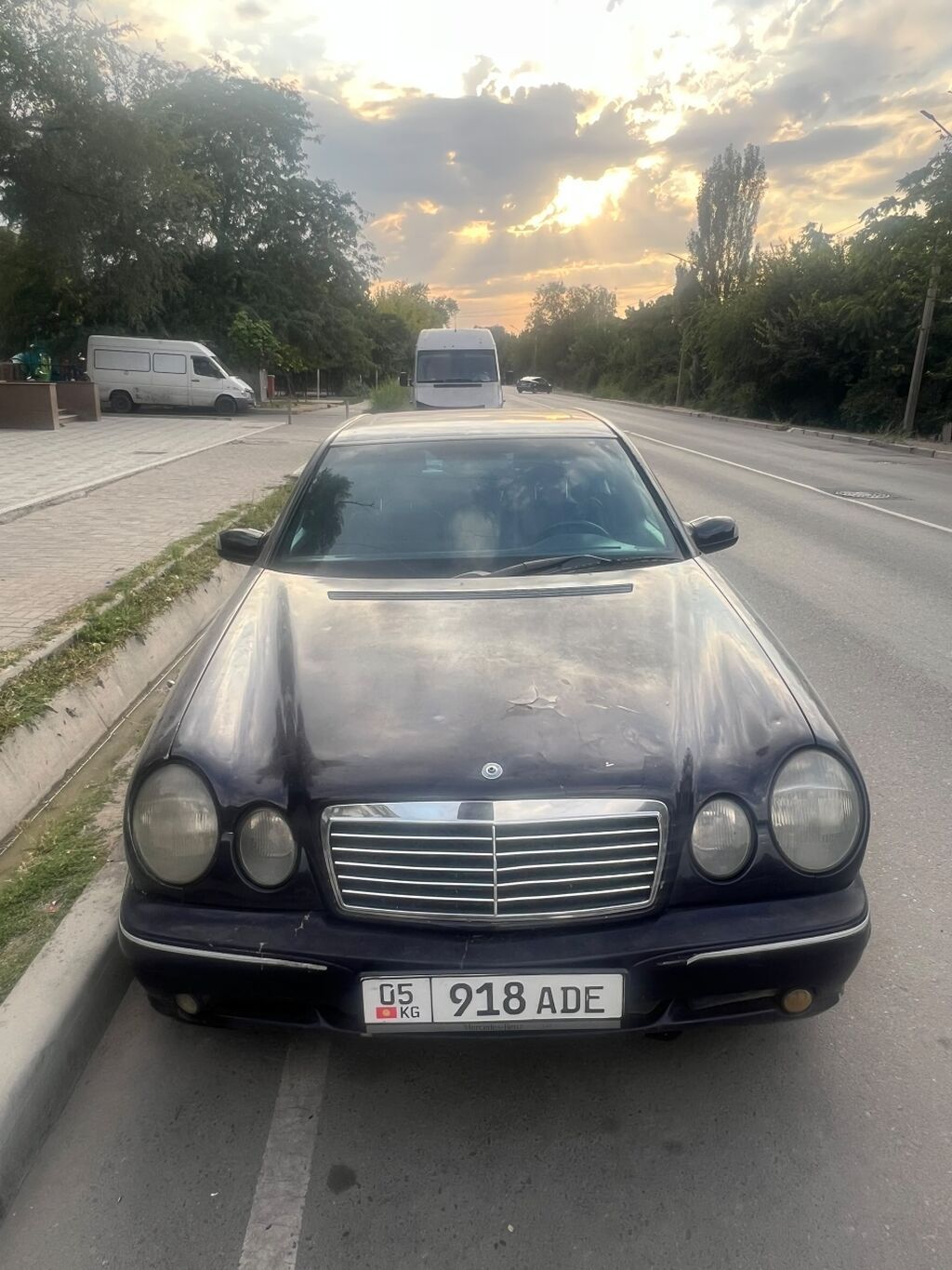 Mercedes-Benz E-Class: 1996 г., 4.2 л, Автомат, Бензин, Седан: фото 2