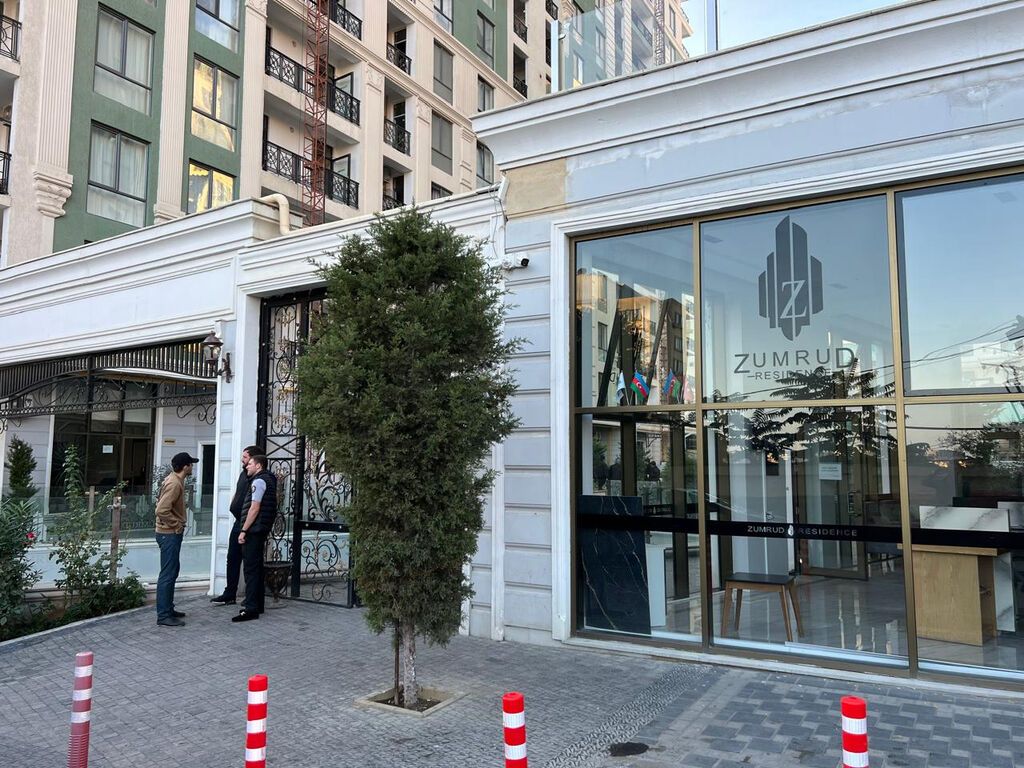 4 otaqlı, Yeni tikili, 217 kv. m