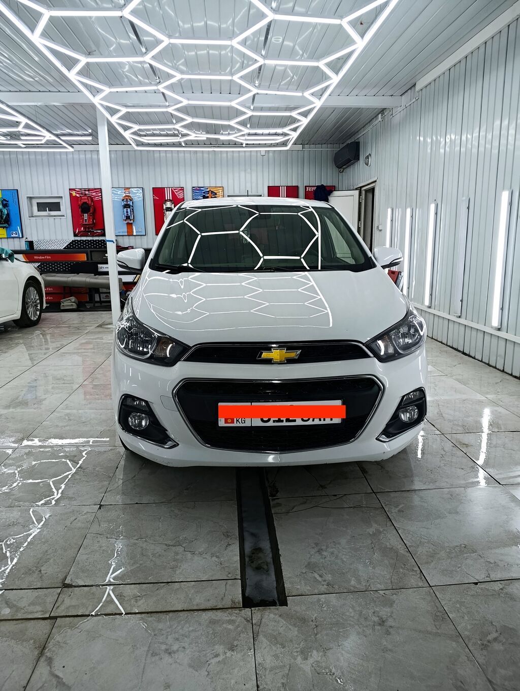 Chevrolet Spark: 2017 г., 1 л, Вариатор, Бензин, Хэтчбэк: фото 1