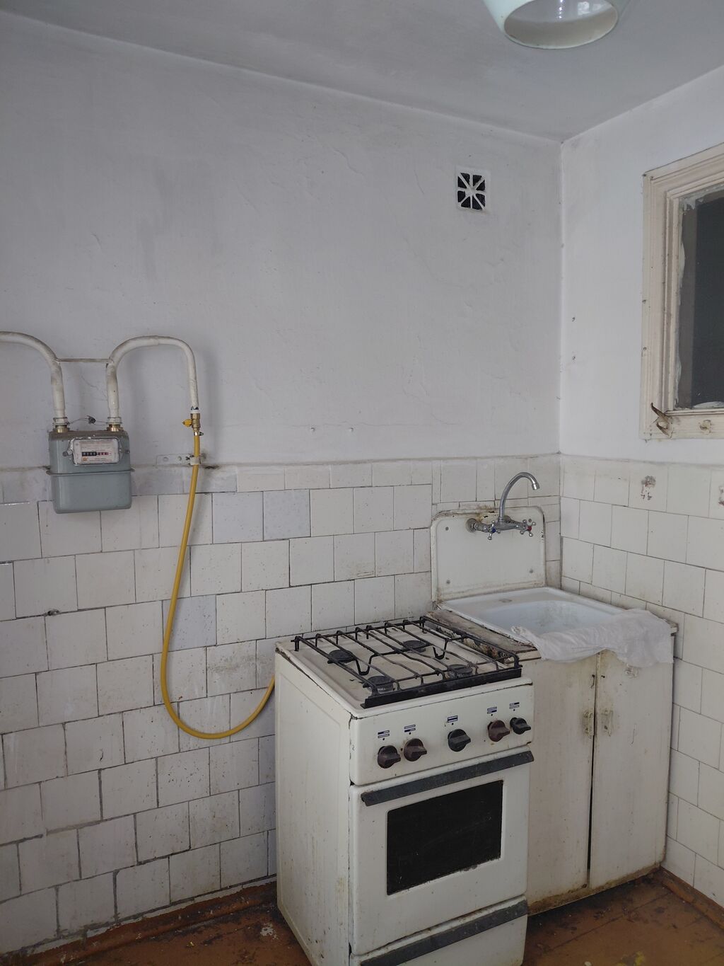 3 комнаты, 50 м², Юбилейка 4 этаж, Требуется ремонт: фото 8