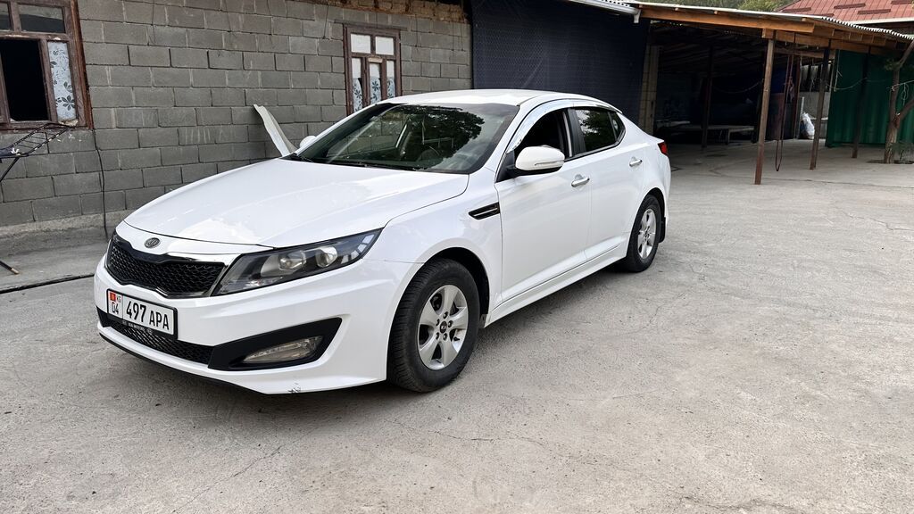 Kia K5: 2011 г., 2 л, Автомат, Газ, Седан: фото 2