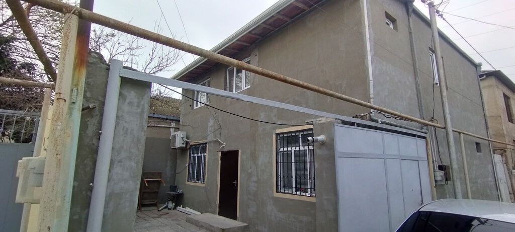 Qaraçuxur qəs. 5 otaqlı, 180 kv. m, Kredit yoxdur, Yeni təmirli