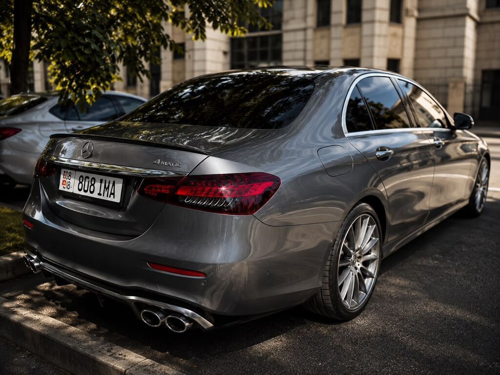 Mercedes-Benz E-Class: 2021 г., 3.5 л, Автомат, Бензин, Седан: фото 3