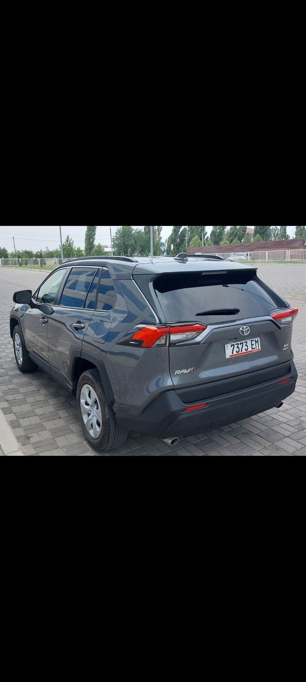 Toyota RAV4: 2019 г., 2.5 л, Автомат, Бензин, Хэтчбэк — фото 1