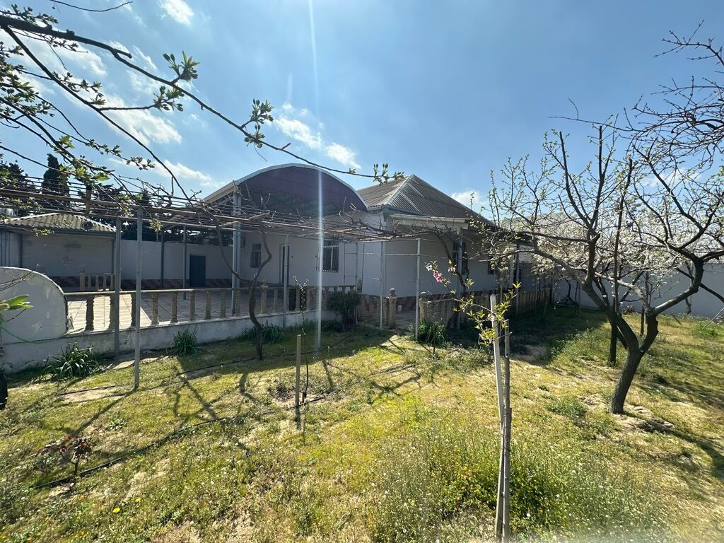 Mehdiabad, 110 kv. m, 4 otaqlı, Hovuzsuz, Artezian quyusu, Qaz, Telefon