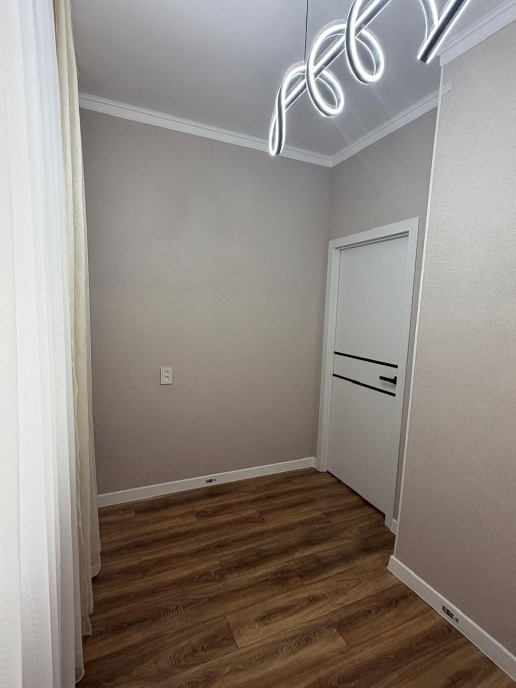 1 комната, 34 м², Джал-29 105 серия, 2 этаж, Дизайнерский ремонт: фото 2