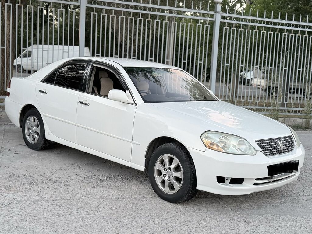 Toyota Mark II: 2002 г., 2 л, Автомат, Бензин, Седан: фото 2