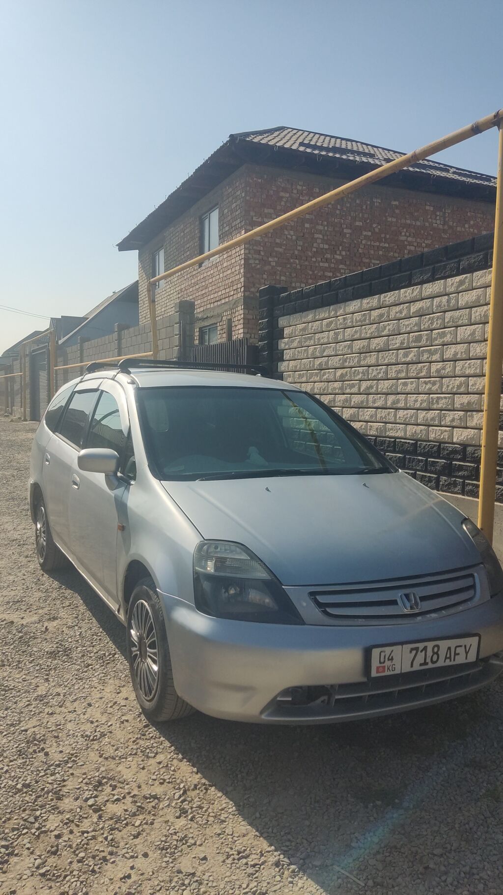 Honda Stream: 2001 г., 1.7 л, Автомат, Бензин, Минивэн: фото 1